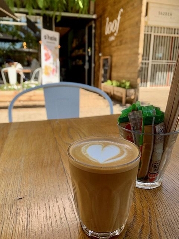 Neighbourhood Favourite: Loof Coffee, Greenside - <p>Autumn is turning to winter quicker than the orange to red of the leaves along Gleneagles road. 

Greenside, in Joburg has a wonderful morning feel about it as the sun bakes down, warming ...</p>