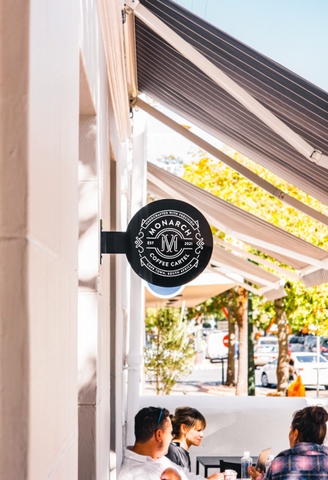New Kid on the Block: Monarch Cafe, Stellenbosch - <p>
The Monarch Coffee Cartel Team are making moves and looking good doing it! Check out their brand new cafe in Stellenbosch...

Find it here: 32 Ryneveld St, Stellenbosch Central, 7600 or onlin...</p>