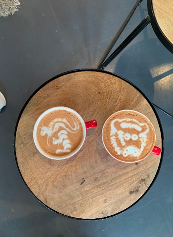 See some incredible Latte Art from this past weekend's Durban Barista Pour-off! - <p>Jehz Sofas was the venue for the Durban Barista Pour-off, which saw 11 of KZN's finest latte artists go head-to-head for over R10 000 worth of prizes! 

Each Barista had to pull a base card...</p>