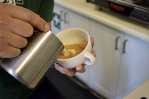 Easy steaming and easy pouring. The texture is very impressive.