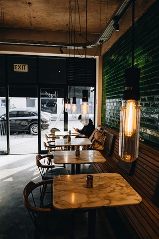 Cafe Focus: Naked Coffee, Seapoint - <p>Hello Naked in Seapoint!



The recognisable green tiles run throughout the decor along with slick black touches including the 3-group Black Eagle and Mythos grinders proudly adorning the tasteful...</p>