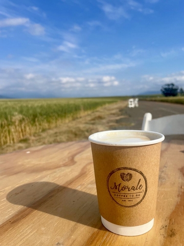 Random Roadside Coffee off the beaten track - <p>Oh how I love to stumble upon an entrepreneurial coffee gem.

Hello Morale Coffee To Go, located on the busy road between Hermon and Wellington the Western Cape.



Now you can't miss it fro...</p>