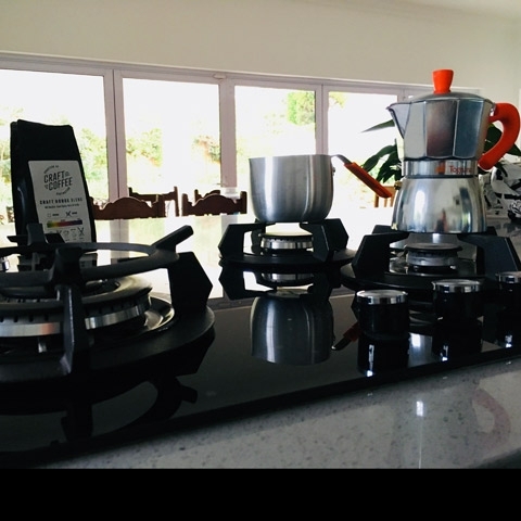 Review: The Tognana Stovetop Set - <p>

I love a good for Moka pot for three reasons:

1. The brewing ritual is a special experience. It takes me right back to Italy, to the little apartamento above the piazza where the aroma filled t...</p>